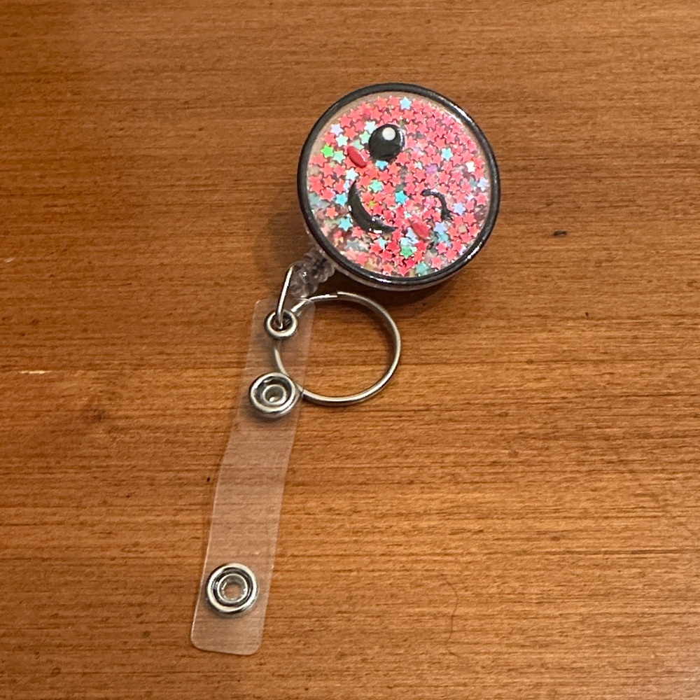 New Badge holder retractable clip